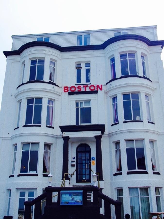 Boston Hotel Скарбъро Екстериор снимка